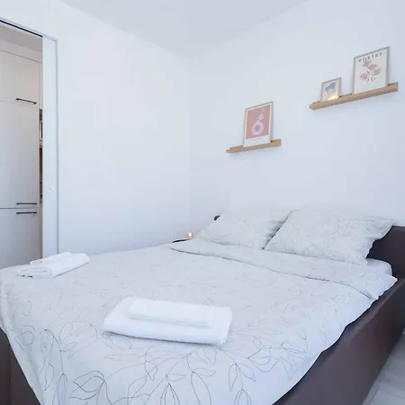 Nesto- Brand New With Free Parking! *