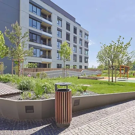 Nesto- Brand New With Free Parking! * Братислава