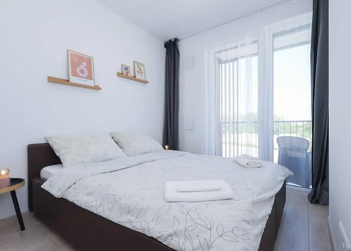 Apartman Nesto- Brand New With Free Parking! Pozsony