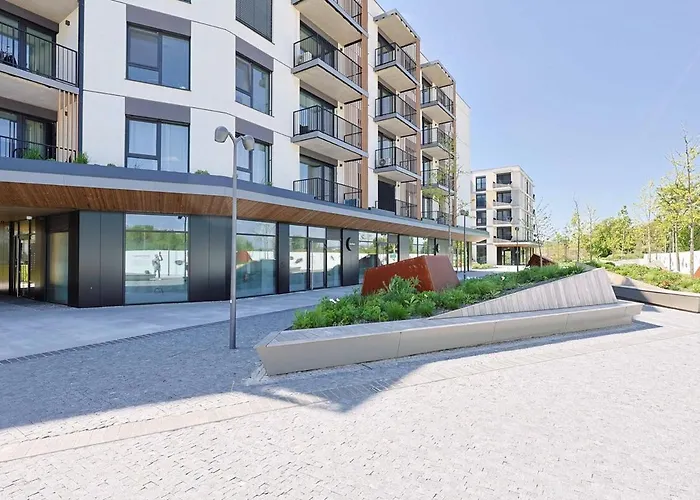 Nesto- Brand New With Free Parking! * Pozsony