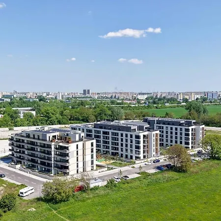 Apartmán Nesto- Brand New With Free Parking! *