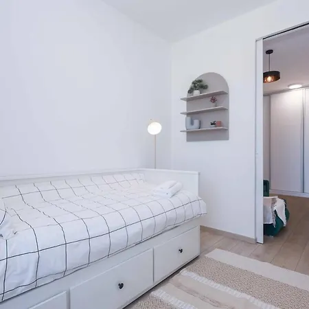 Nesto- Brand New With Free Parking!