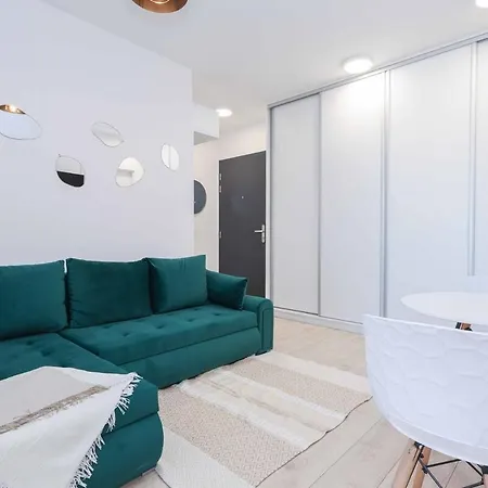 Nesto- Brand New With Free Parking! Lägenhet Bratislava